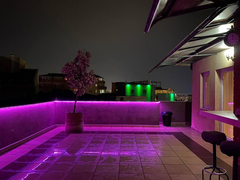 Apartamento Siera'S Penthouse Pristina Exterior foto