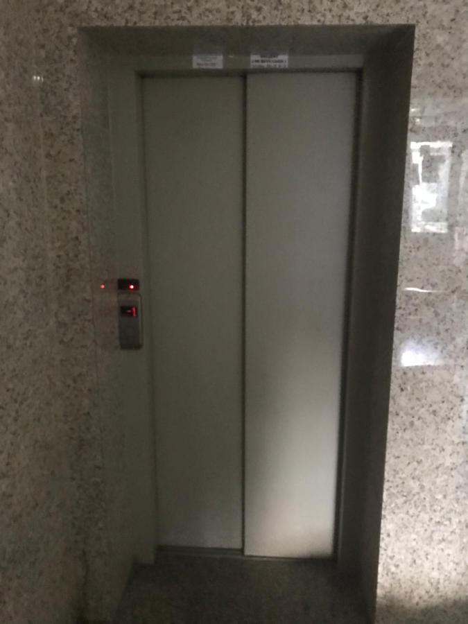 Apartamento Siera'S Penthouse Pristina Exterior foto